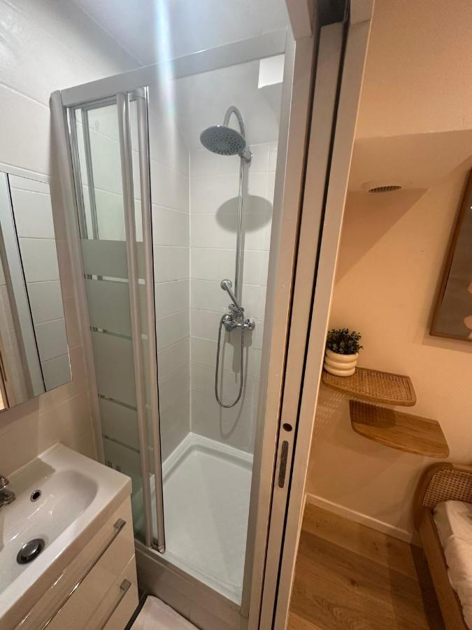Ferienwohnung Modern And Warm Fully Renovated Split Level Apart Steps Away From The Grands Boulevard Paris Exterior foto