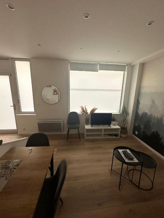 Ferienwohnung Modern And Warm Fully Renovated Split Level Apart Steps Away From The Grands Boulevard Paris Exterior foto